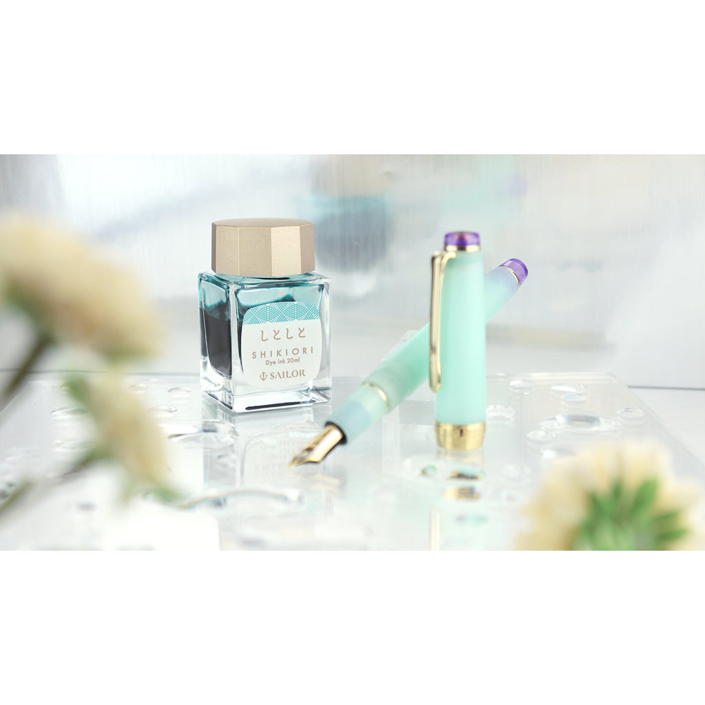 Sailor Shikiori Rain Sound Fountain Pen - 21K Gold - Medium Fine Nib - Spring Rain - SAILOR 11 - 3059 - 301 - IRO